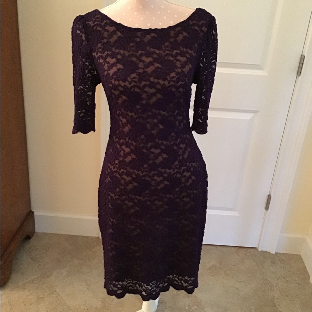 Very sexy Purple lace formfitting dress